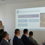  21 Maja 2024 Aktualności Prawidłowa ochrona układu oddechowego przed zagrożeniami inhalacyjnymi występującymi w środowisku pracy (5)